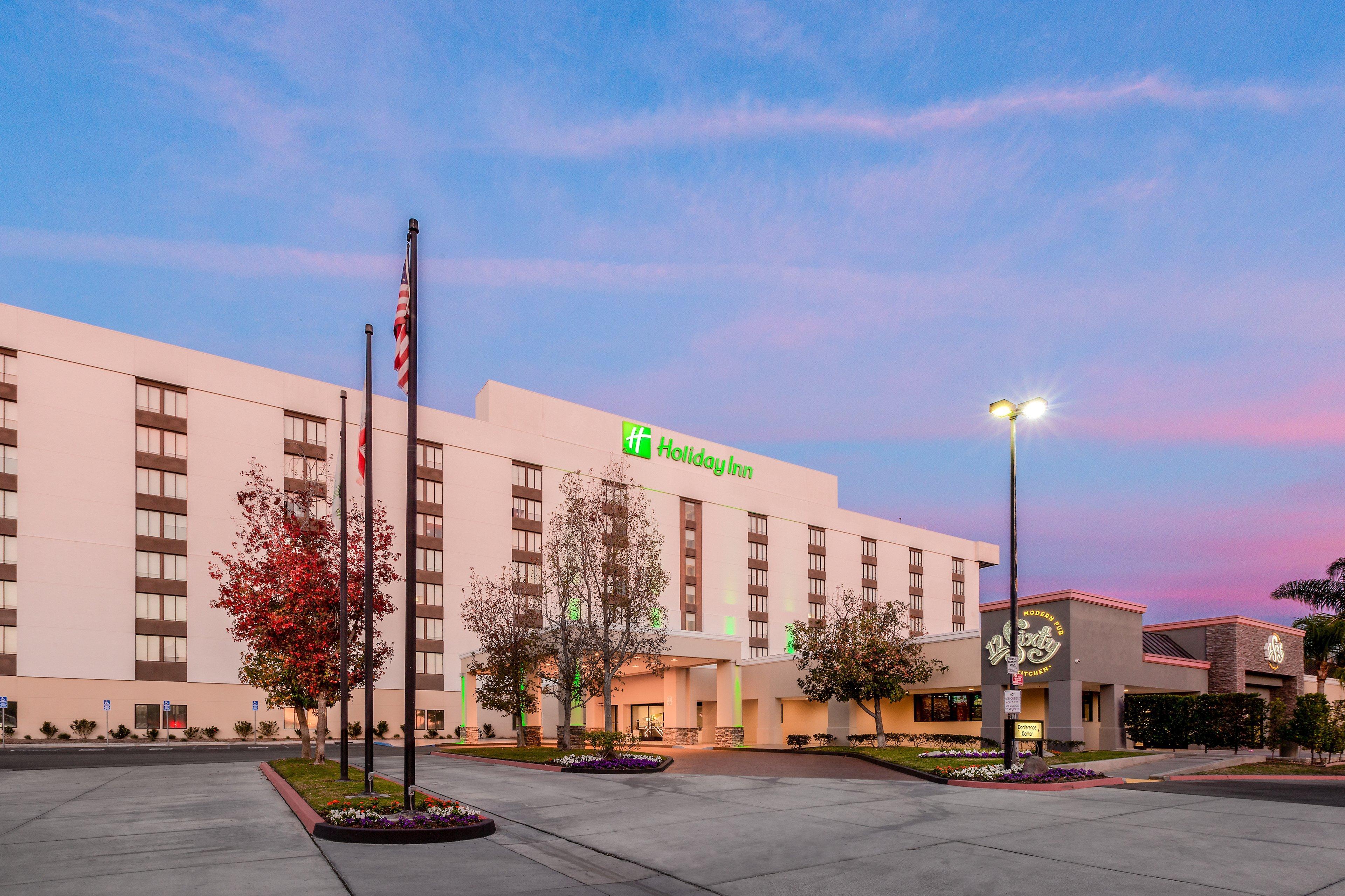 Holiday Inn La Mirada Buena Park By Ihg Экстерьер фото