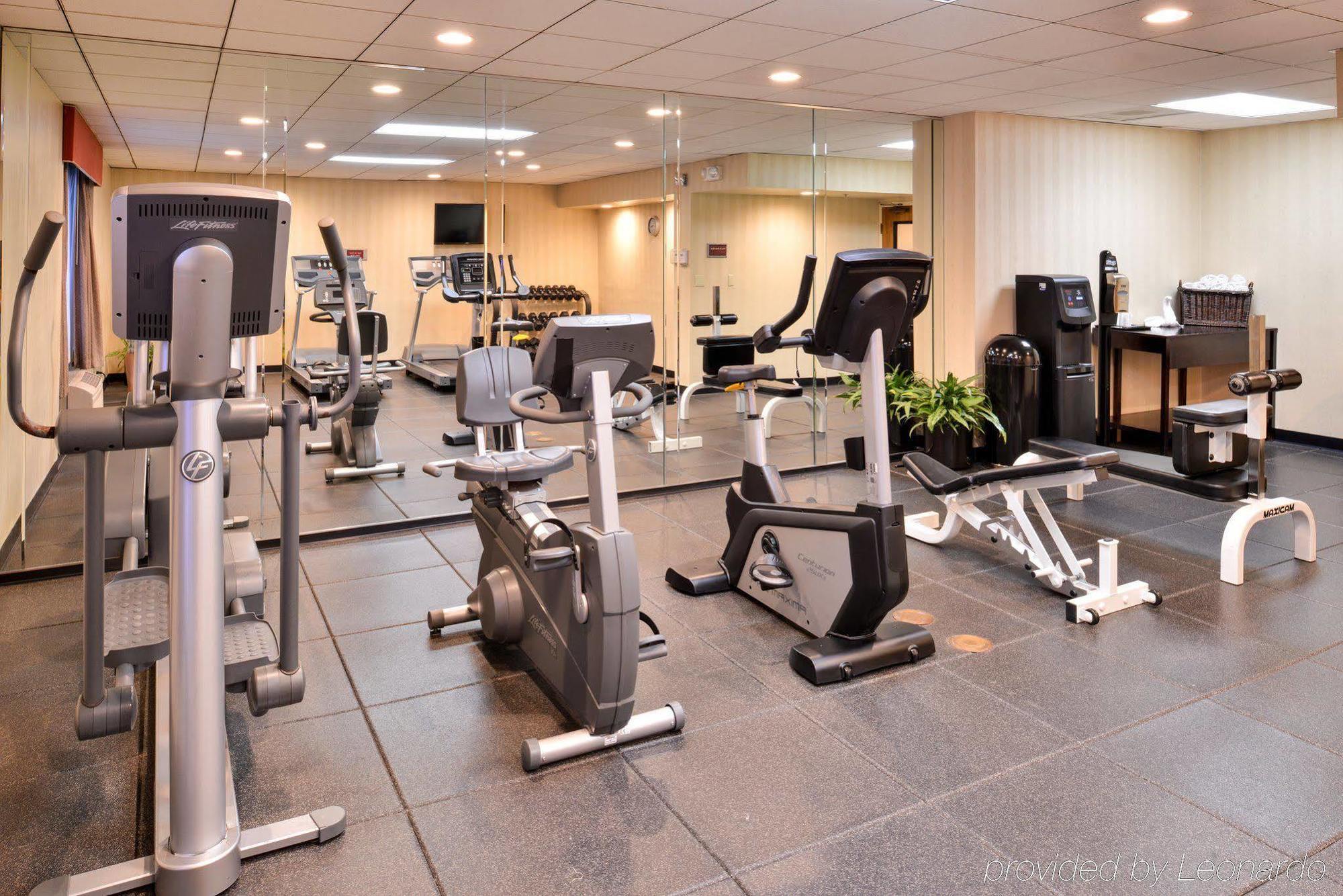 Holiday Inn La Mirada Buena Park By Ihg Экстерьер фото