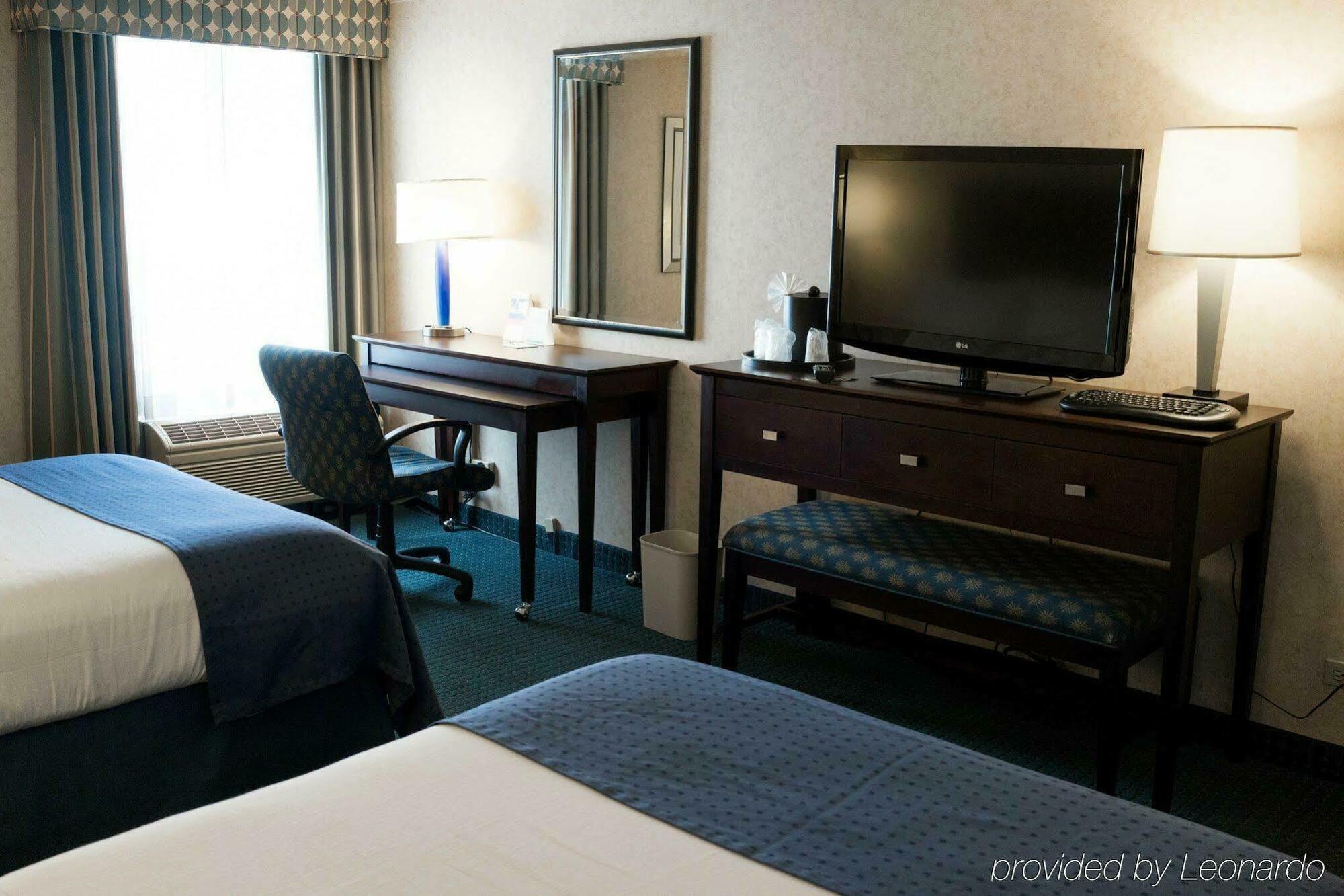 Holiday Inn La Mirada Buena Park By Ihg Экстерьер фото
